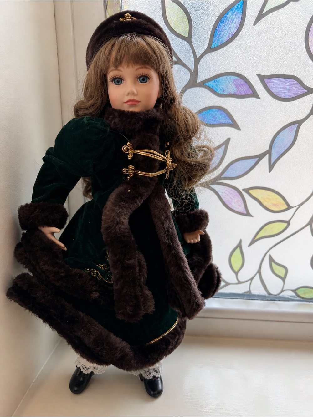 Franklin Heirloom Porcelain Doll w/ Stand Vintage Winter Outfit